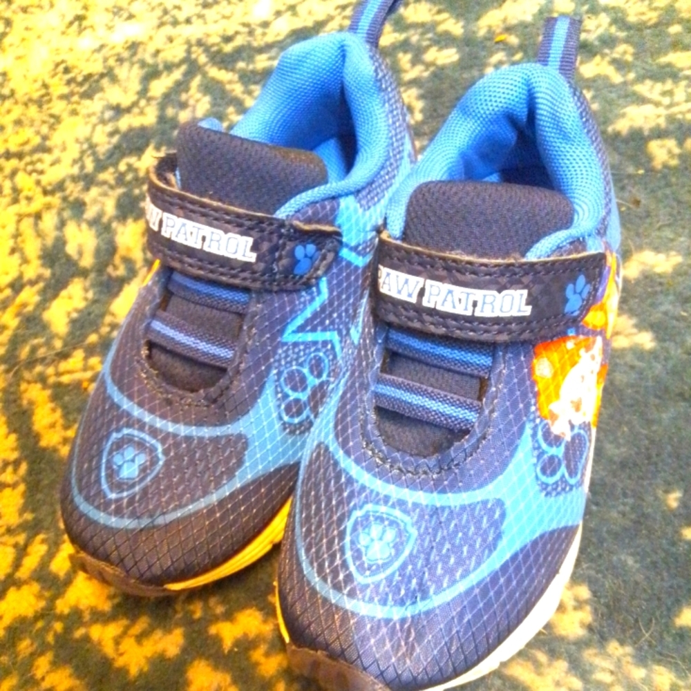 Paw patrol sneakers size8